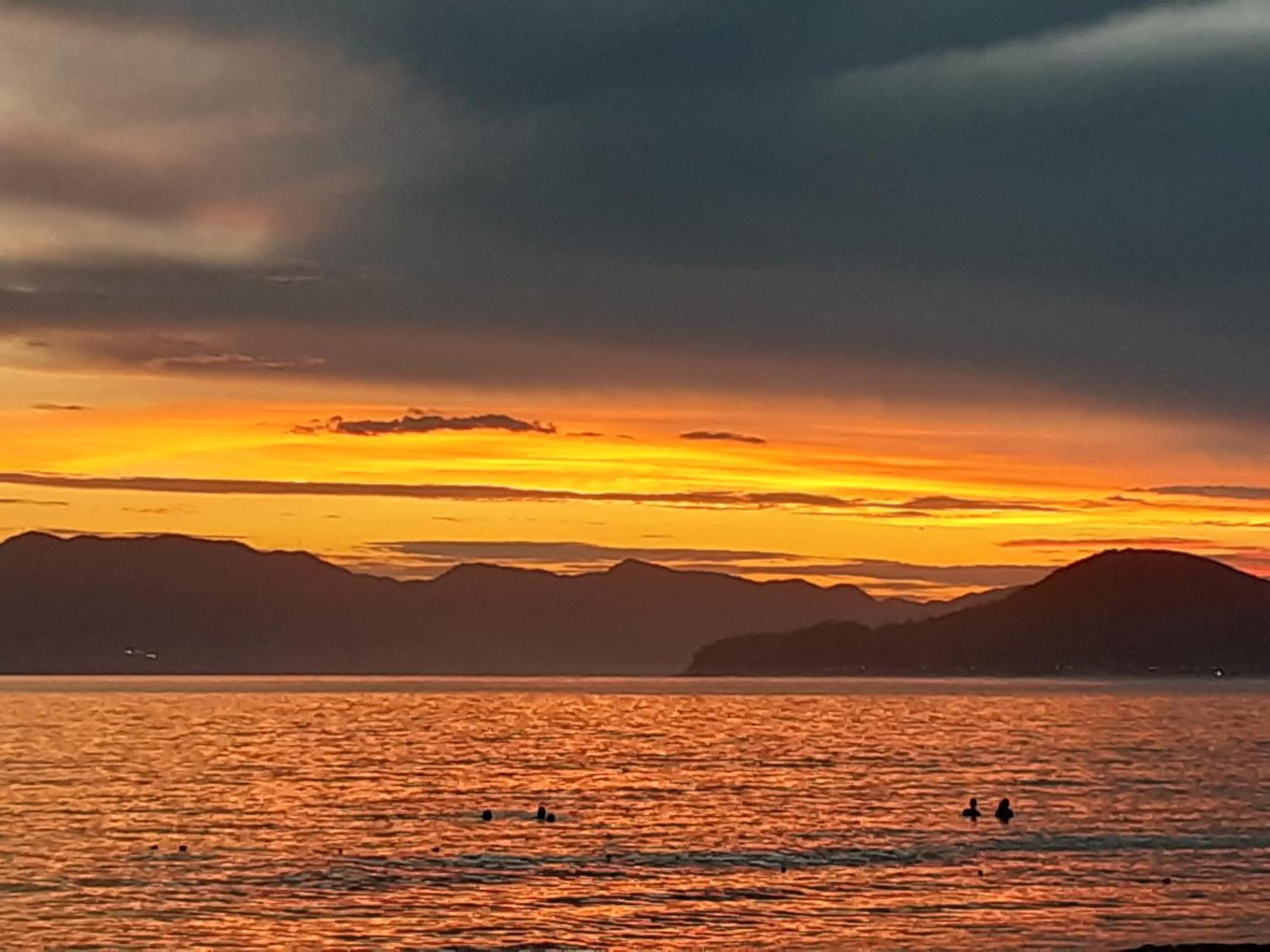 A Ver O Mar Suites Cocanha Caraguatatuba Zewnętrze zdjęcie